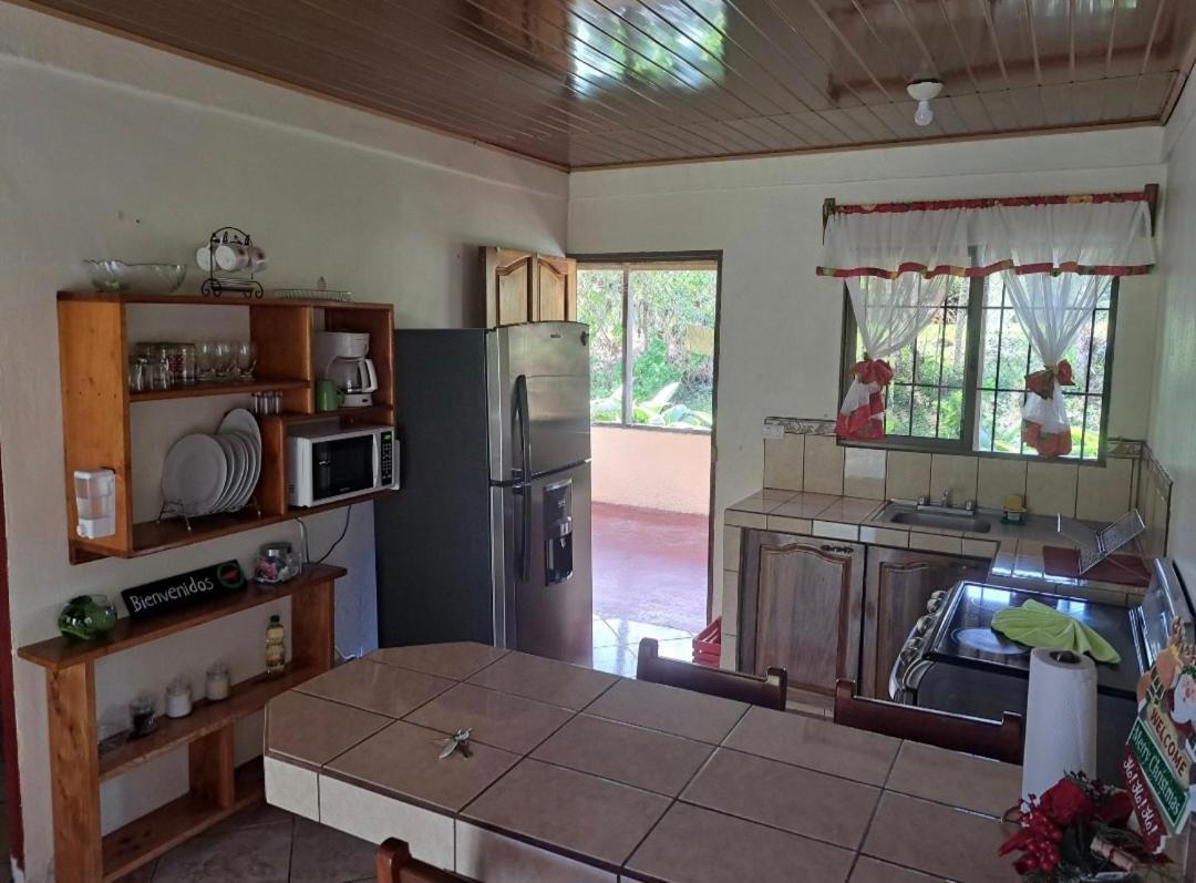 Casas De Campo Las Pavitas Cottages "Red Frog" Palma (Alajuela) Exterior foto